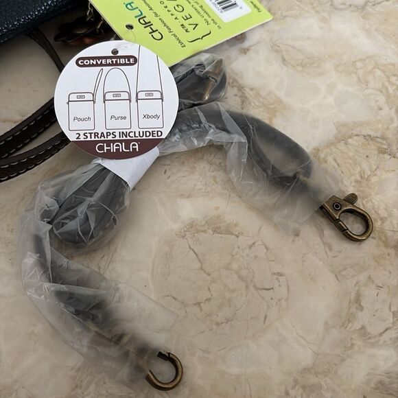 NWT Chala Vegan Convertible Cell Phone Crossbody Bag / Wallet - Picture 9 of 11